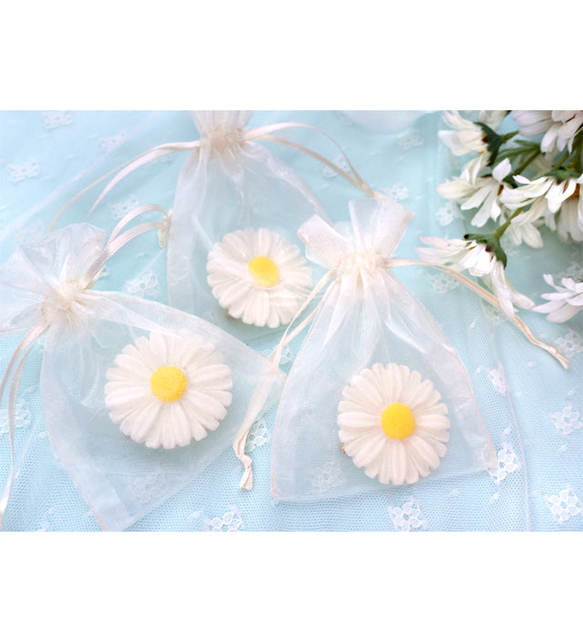 MARGUERITE brooch