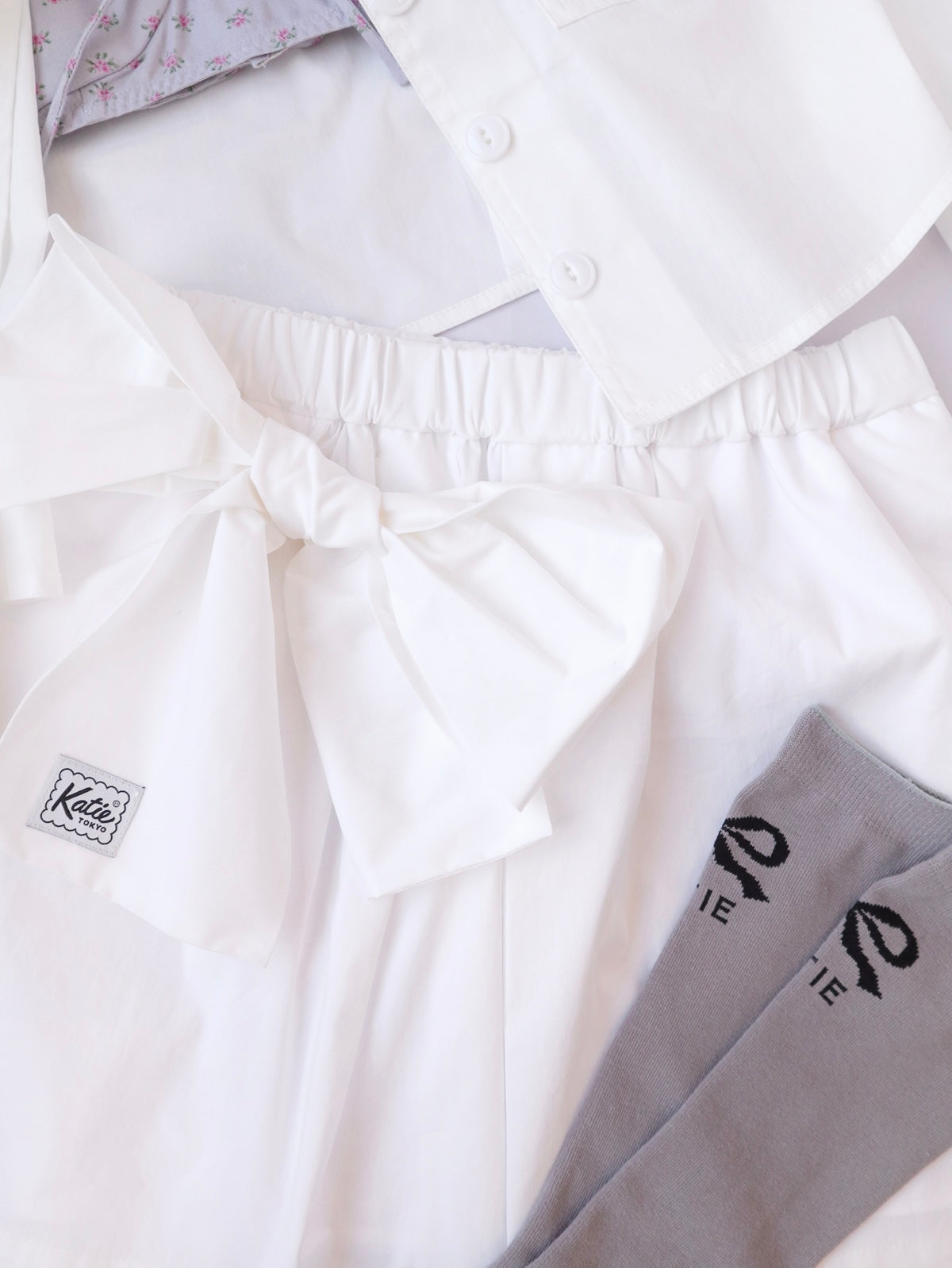 RIBBON LOGO middle socks