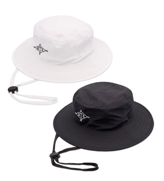 KATIE EMBLEM bucket hat