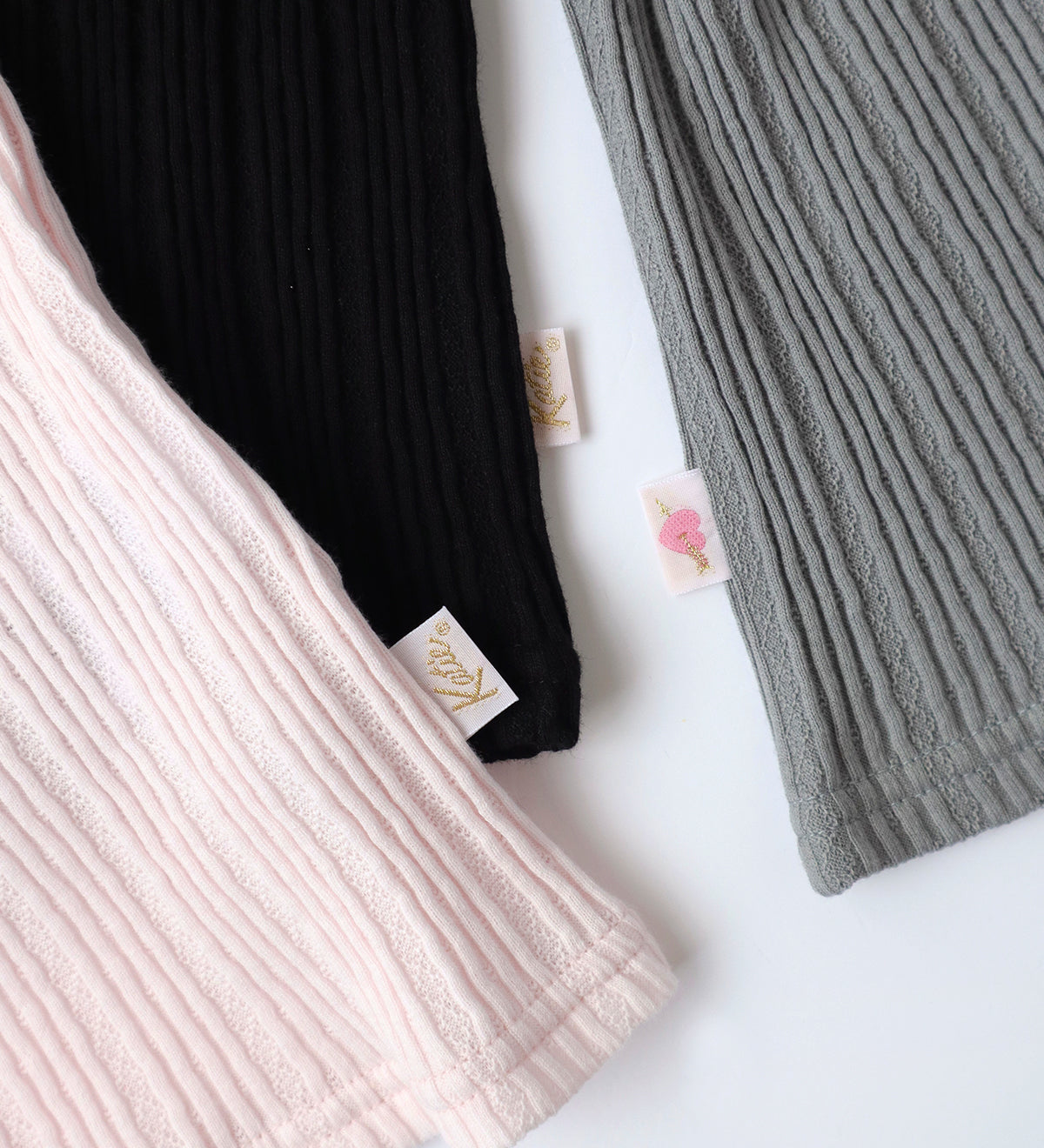 UNDER PRETTIES cardigan