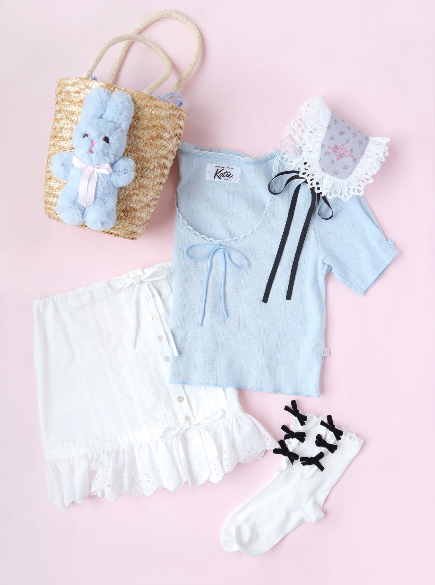 BUNNY KISS puff sleeve tee